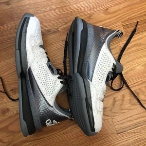 Men’s Damian Lillard 1 Basketball Shoe